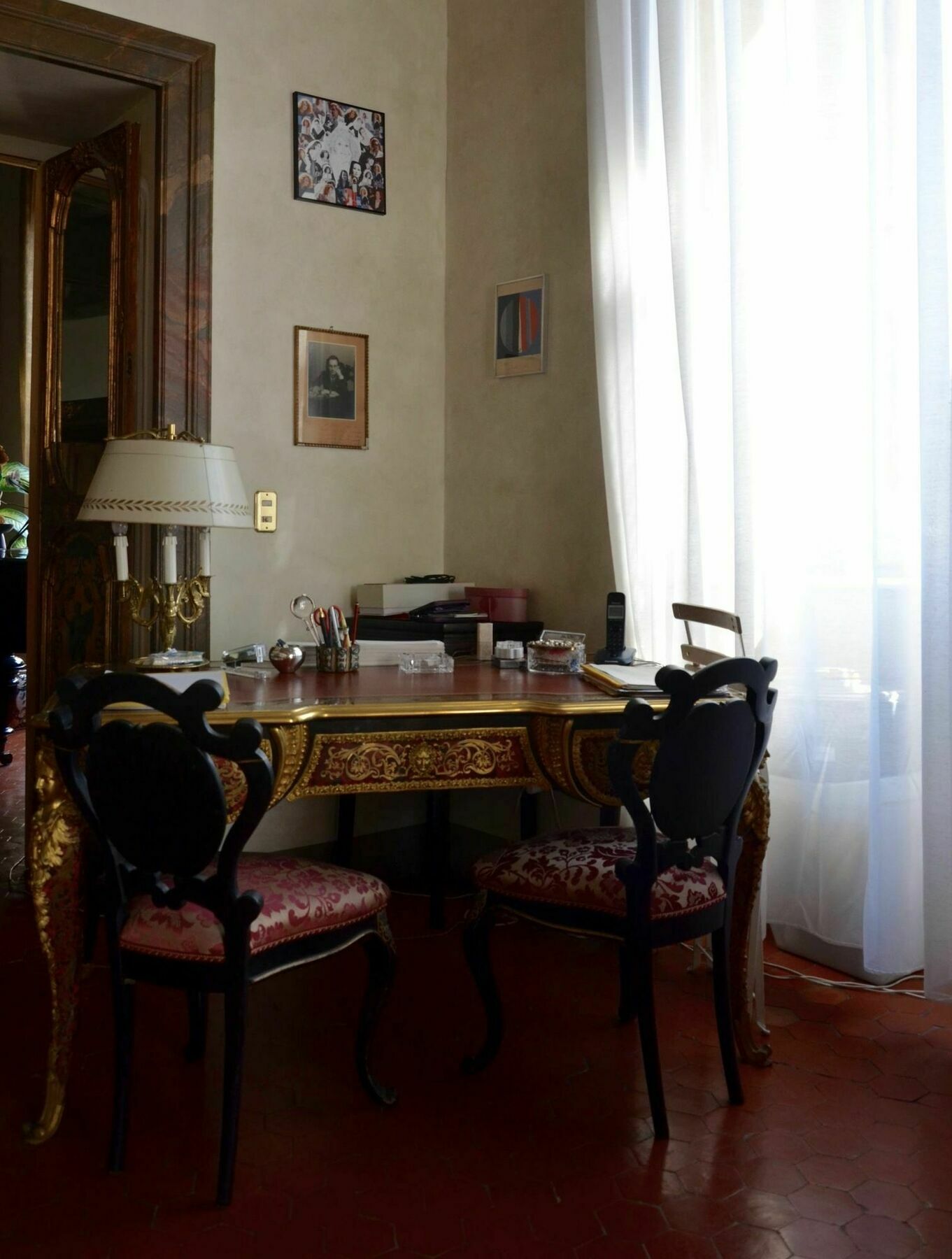 Exclusive Cairoli Apartment *